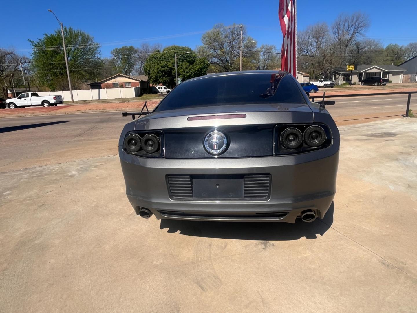 2014 GRAY FORD MUSTANG BASE V6 Coupe (1ZVBP8AM4E5) with an 3.7L V6 DOHC 24V engine, located at 8101 E. Skelly Dr., Tulsa, OK, 74129, (918) 592-3593, 36.121891, -95.888802 - Photo#3